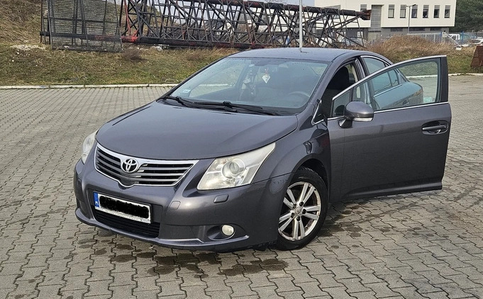 Toyota Avensis cena 25678 przebieg: 251000, rok produkcji 2011 z Gdańsk małe 22